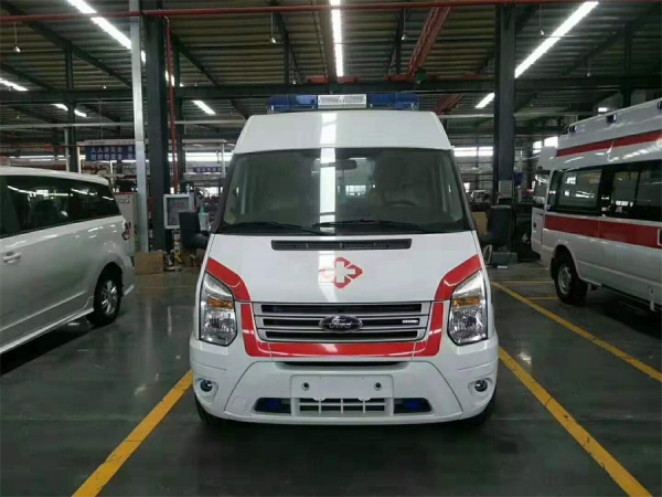 國六福特V348短軸中頂救護車