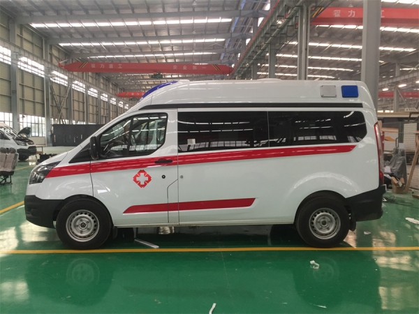 國六福特V362汽油版救護車